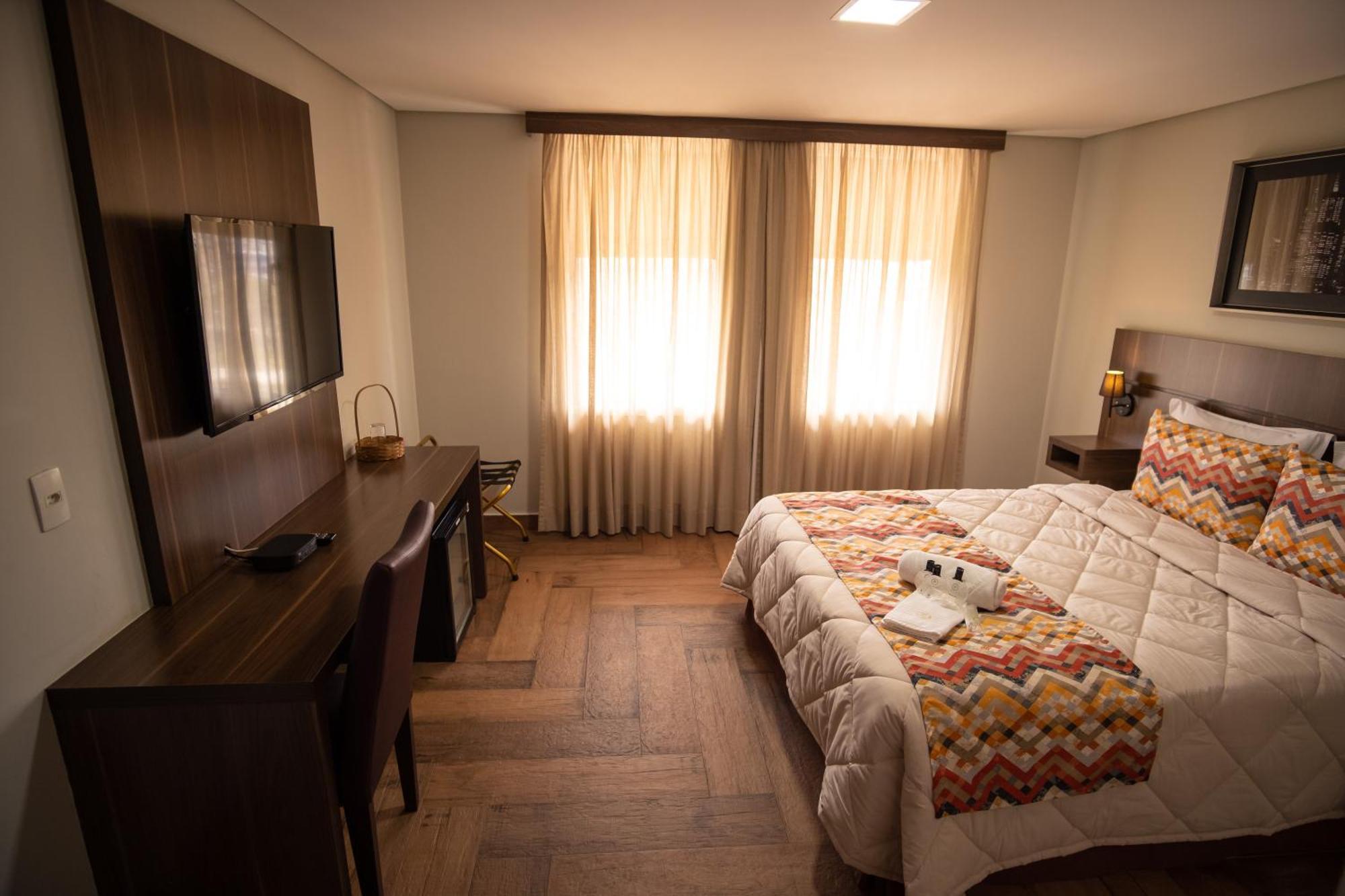 Padom Business Hotel Браганса-Паулиста Экстерьер фото