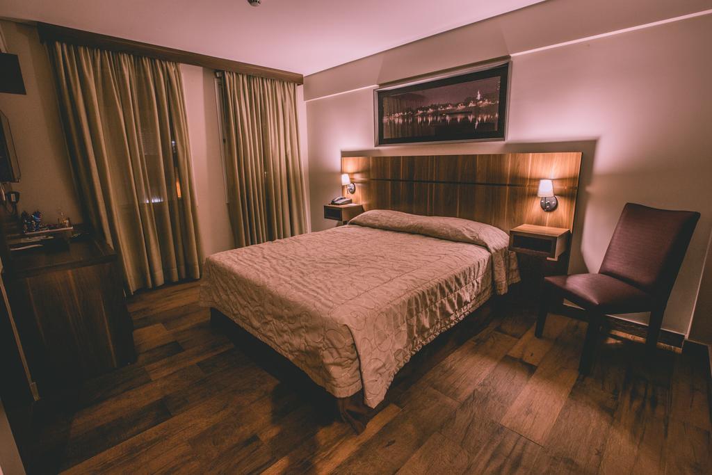 Padom Business Hotel Браганса-Паулиста Номер фото