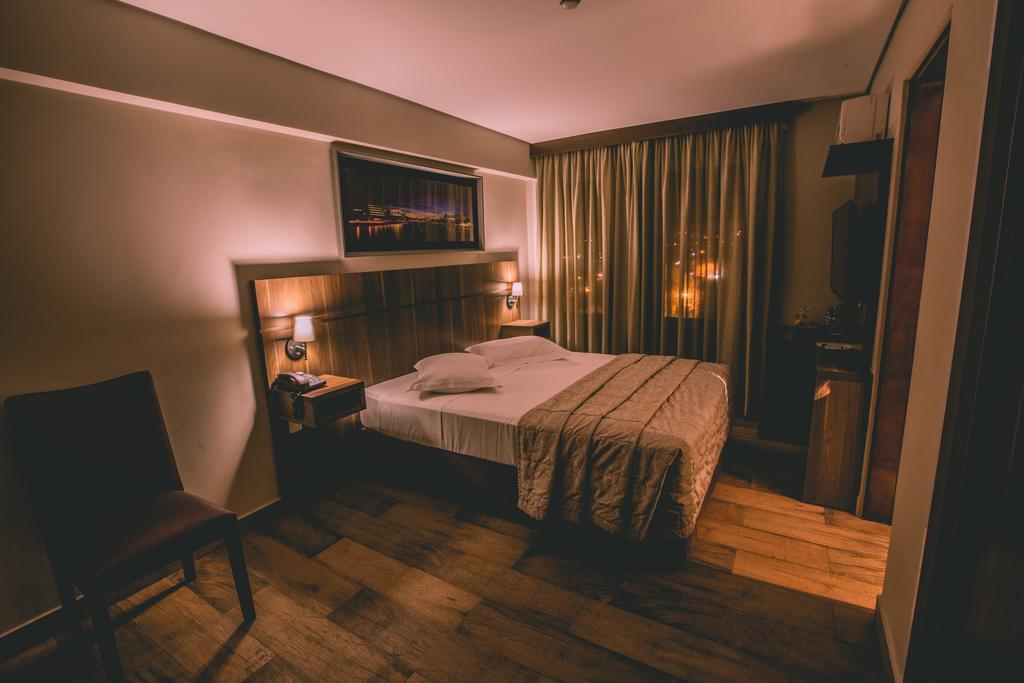 Padom Business Hotel Браганса-Паулиста Экстерьер фото